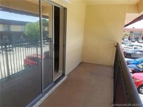 Building Photo - 6529 SW 41st Pl