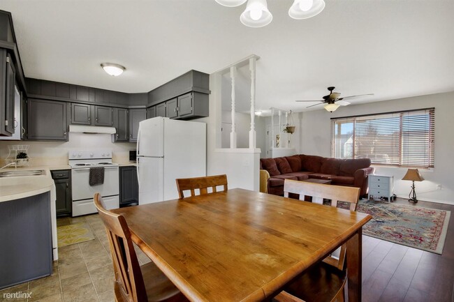 Building Photo - 4417 S Washington Ct