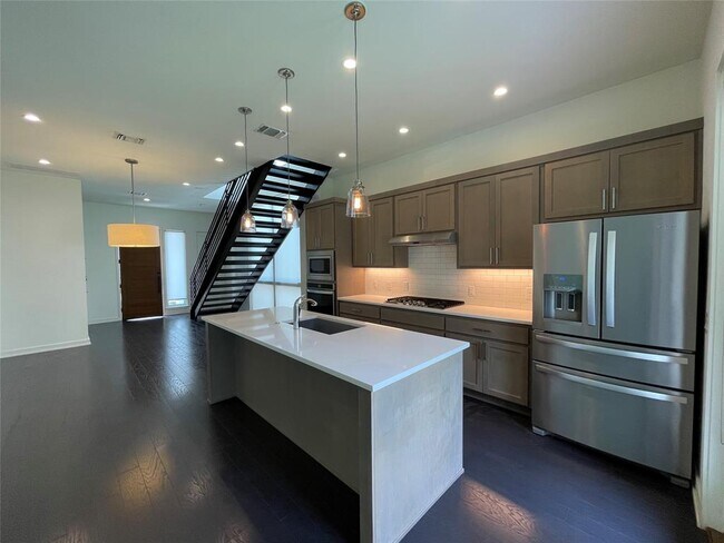 Foto del edificio - 2605 Sutherland St