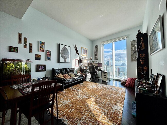 Building Photo - 185 SW 7th St