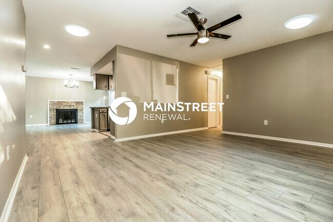 Foto del edificio - 4 Bedroom Pet-Friendly Home in Clearwater, FL with Main Street Renewal