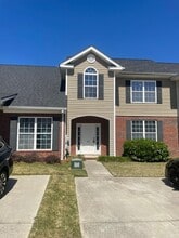 Building Photo - 325 Hogan Way