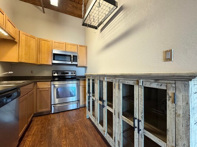 Foto del edificio - 609 Central St