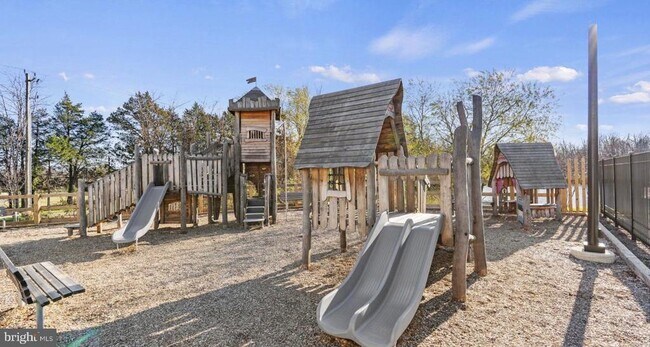 Building Photo - 14554 Alsace Ln