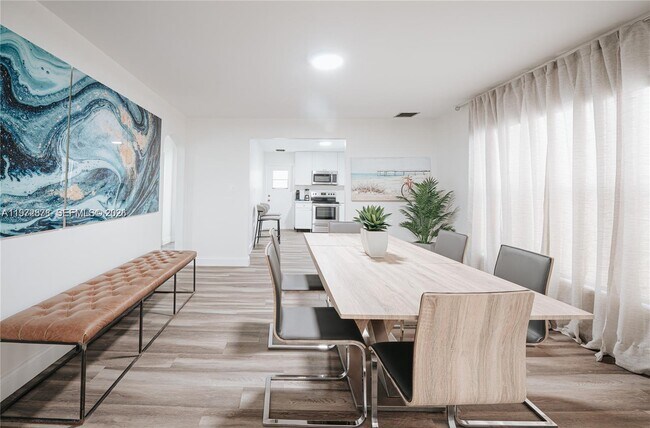 Foto del edificio - 11080 Peachtree Dr