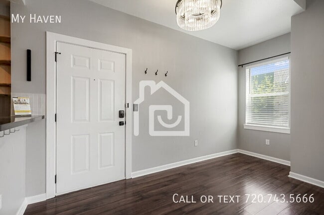Building Photo - 2819 Syracuse Ct