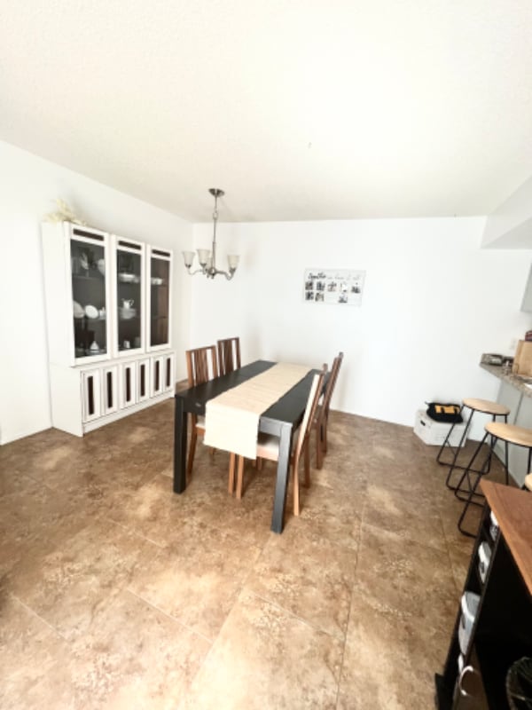 Foto del edificio - 5841 W Winchcomb Dr