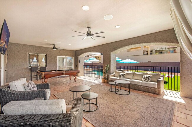 Foto del edificio - 1800 Burgundy Dr