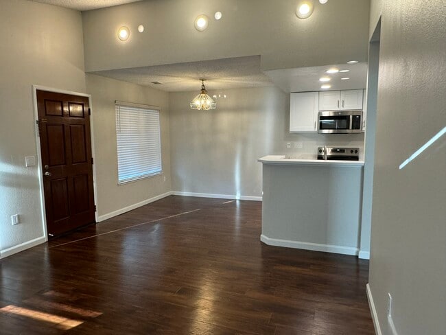 Foto del edificio - 4915 Conway Ter