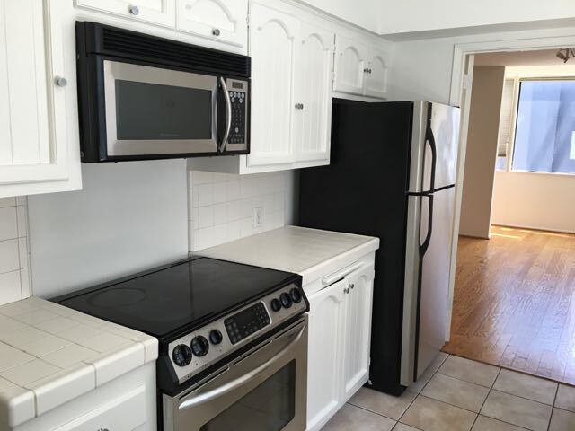 kitchen - 14 25th Ave