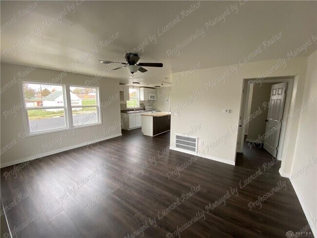 Foto del edificio - 1552 Sunset Ave