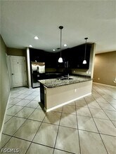 Building Photo - 12117 Palm Cove St
