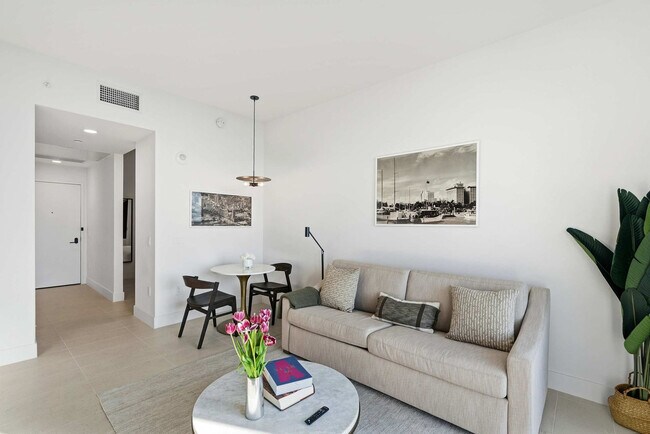 Foto del edificio - 159 NE 6th St