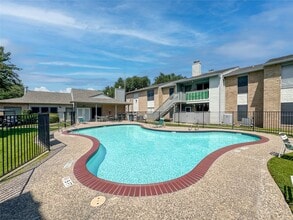 Building Photo - 260 El Dorado Blvd