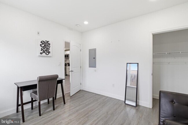 Foto del edificio - 925 N Broad St