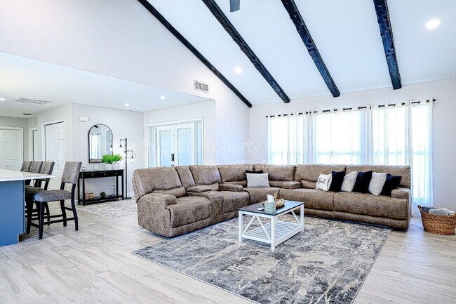 Foto del edificio - 4715 Swordfish St