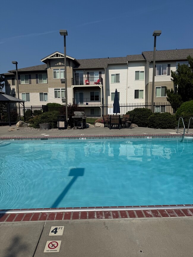 Community pool - 22855 E Country Vista Dr
