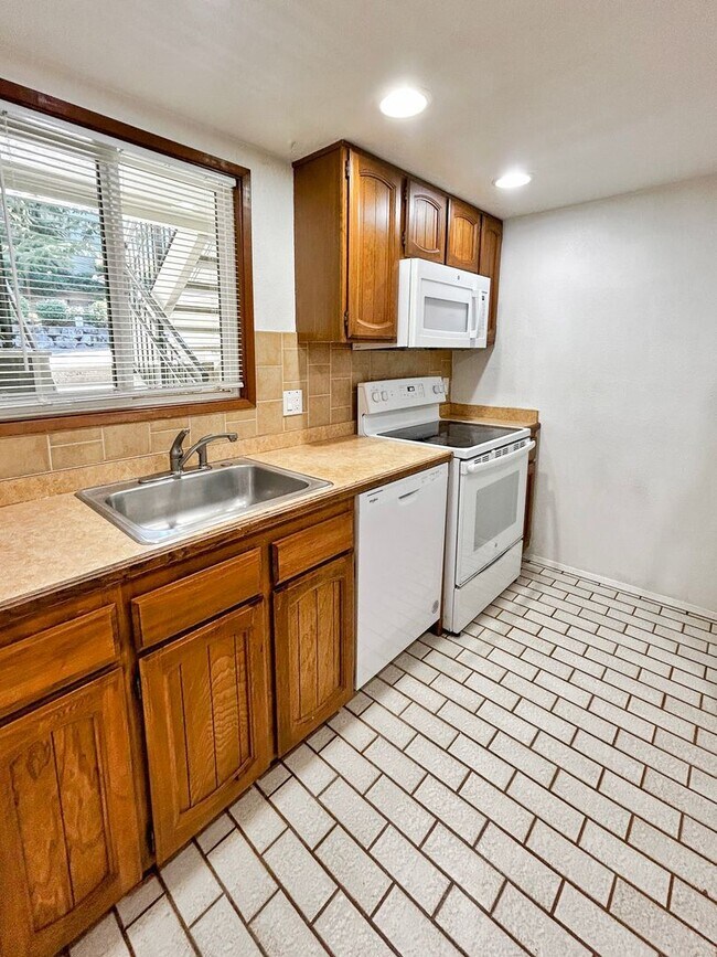 Foto del edificio - 2Bd/1.75Ba Redmond Condo