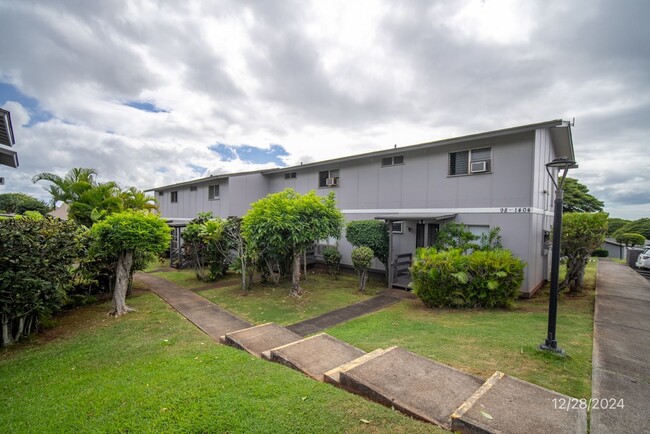 Building Photo - 3 bd / 1.5 ba Condo at Waiau Gardens Kai E