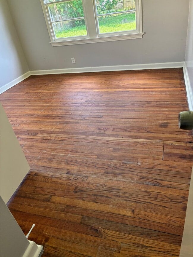 Building Photo - 21 Byron Rd