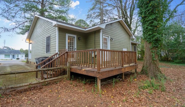 Foto del edificio - 1227 Rollins Ave