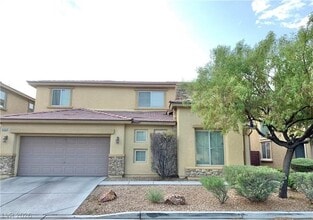 Building Photo - 10360 Blue Ginger Dr