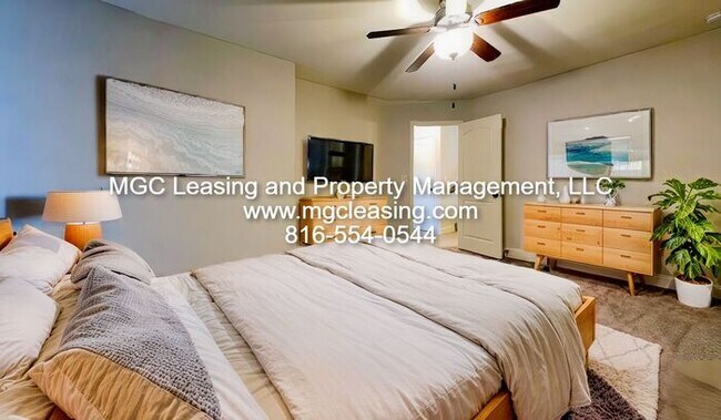 Foto del edificio - This Townhome Has Something for Everyone
