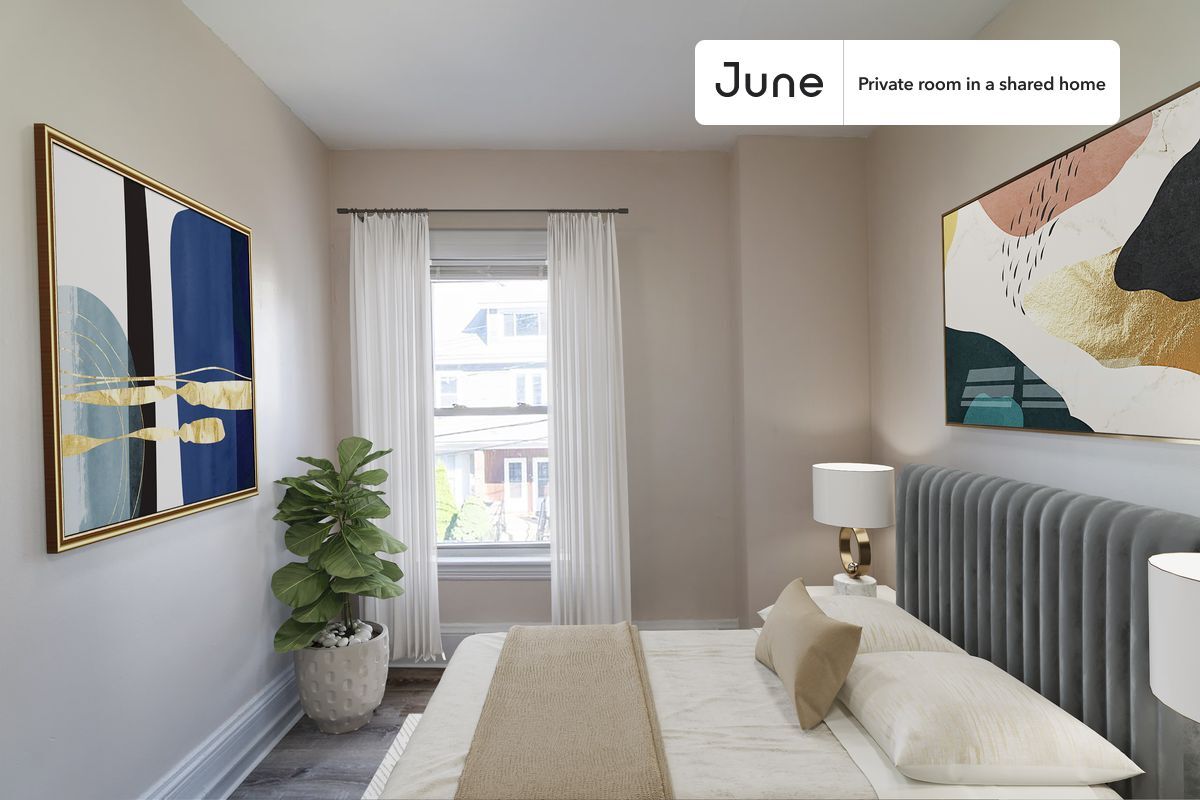 Foto principal - Room in Shared 7 bed/2 bath home