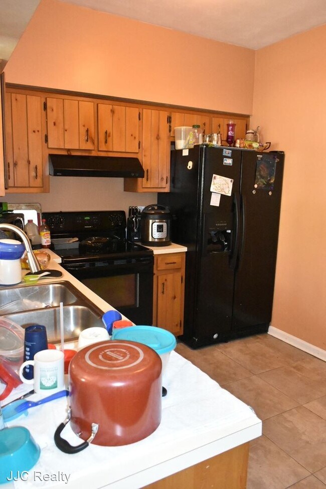 Building Photo - 3 br, 1.5 bath House - 4310 Turpin Pl