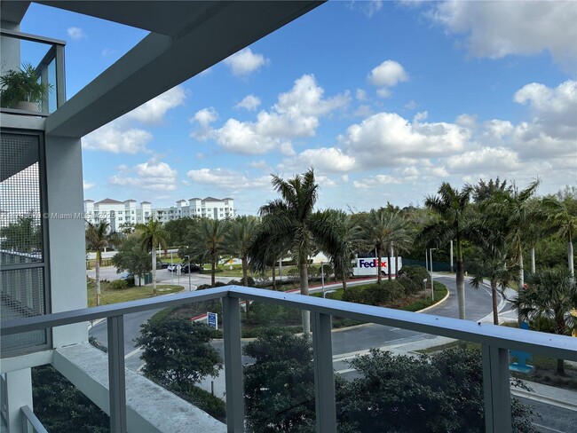 Foto del edificio - 2000 Metropica Wy
