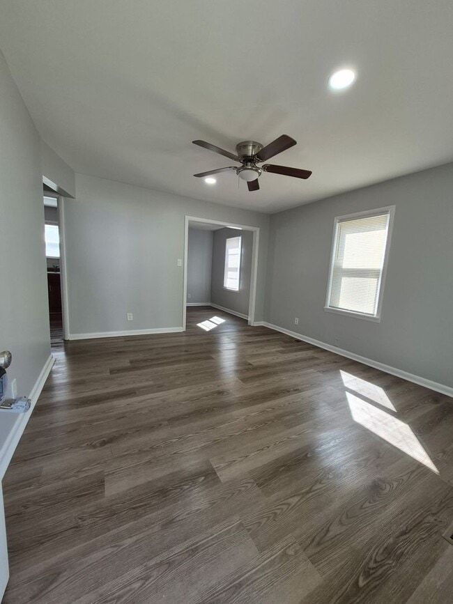 Foto del edificio - Adorable, remodeled 3br/1ba house close to...