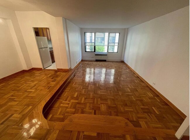 Foto del edificio - 8730 62nd Ave - APT 4E