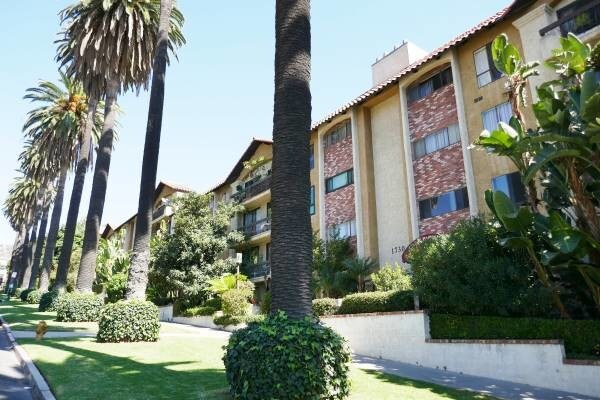 Primary Photo - 1750 Camino Palmero St