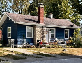 Building Photo - 3307 Hovey St