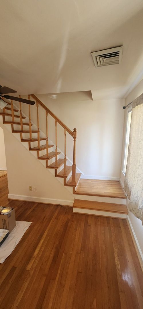 Building Photo - 3 Bedroom Brick Rancher Available Now in H...