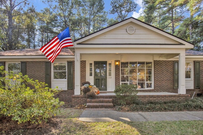 Foto del edificio - Huntington Park Home