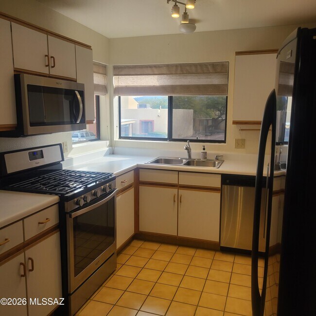 Foto del edificio - 624 S Cynthia Ave