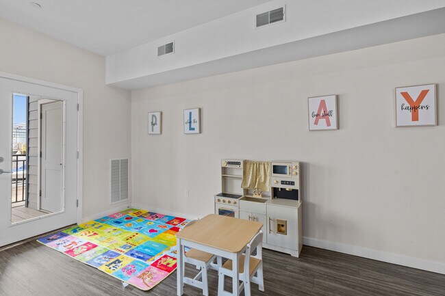 Foto del edificio - 71 Connecticut Ave