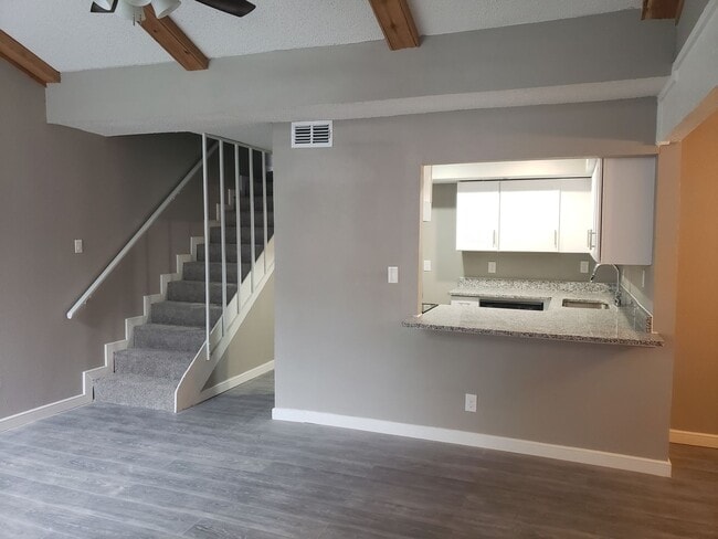 Building Photo - 2621 San Sabastian Cir