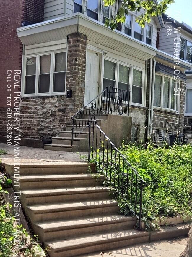 Building Photo - 700 W Champlost Ave