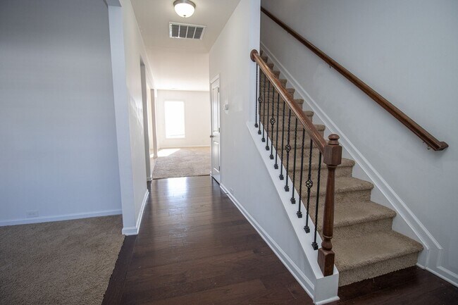 Foto del edificio - 141 Hay Meadow Ln