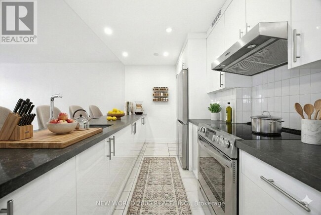 Building Photo - 88 Bernard Ave