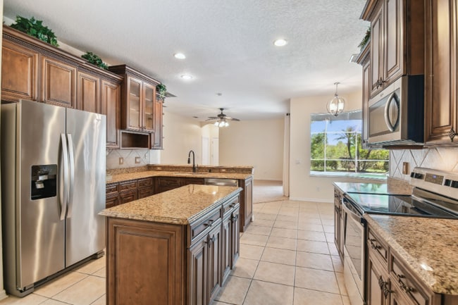 Building Photo - 21107 Bircholm Ct