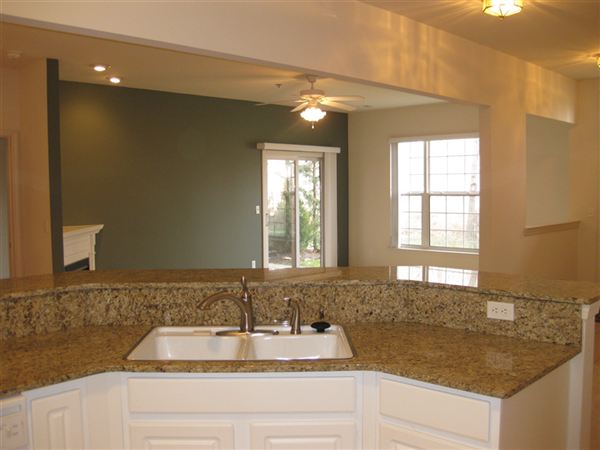 Building Photo - 1674 Deepwood Cir