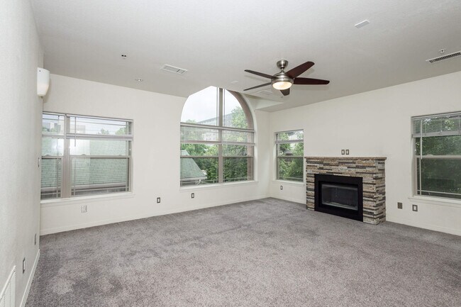 Foto del interior - Brownstone Manor