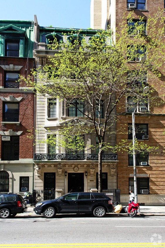 Building Photo - 18 W 86th St