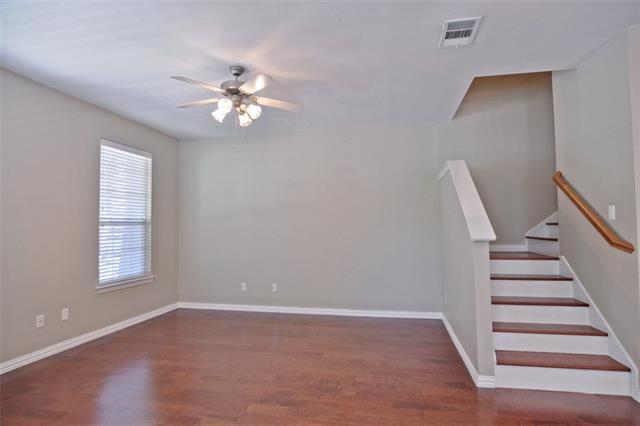 Foto del edificio - 6200 Crescent St