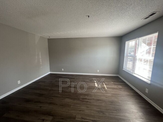 Foto del edificio - 1015 S St Louis Ave