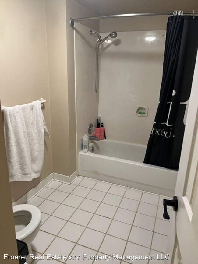 Building Photo - 6 br, 3.5 bath House - 567 S 500 E