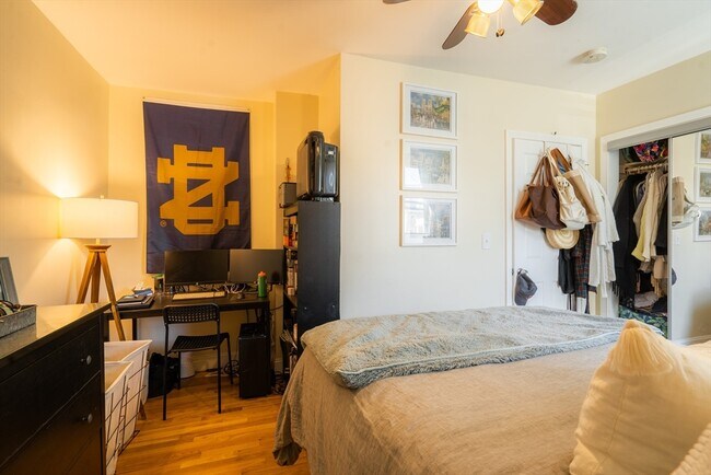 Foto del edificio - 328 Beacon St